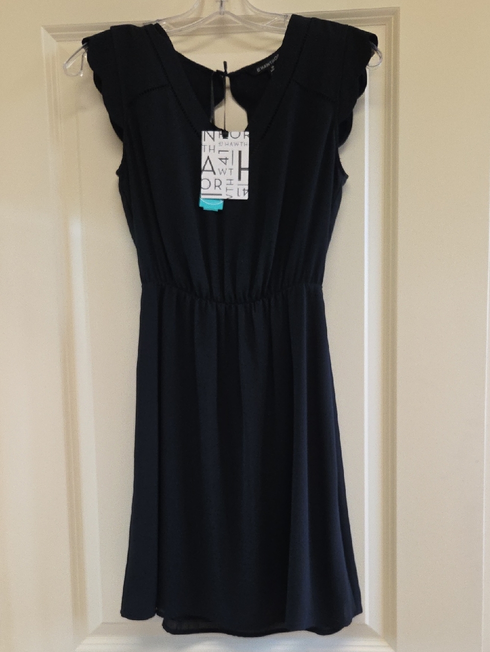 41 Hawthorn Black Cap-Sleeve Keyhole Mini Dress